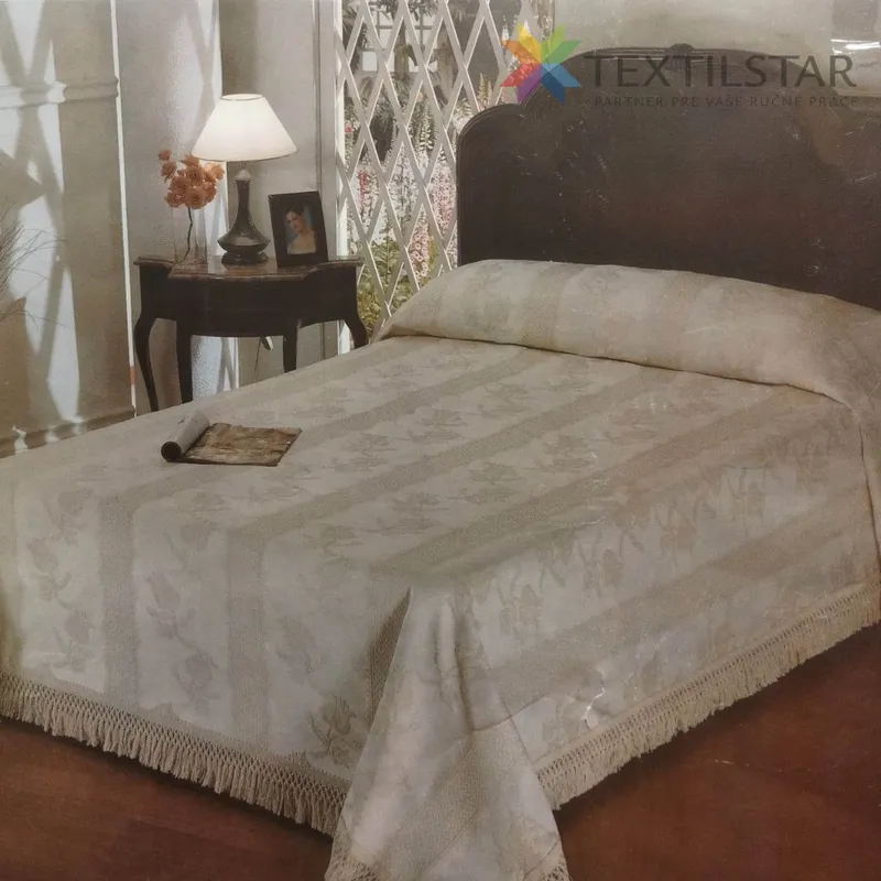 Prehozy na posteľ, Bytový textil a dekorácie - Prehoz na posteľ 220x240  kvety v pásoch na krémovom podklade