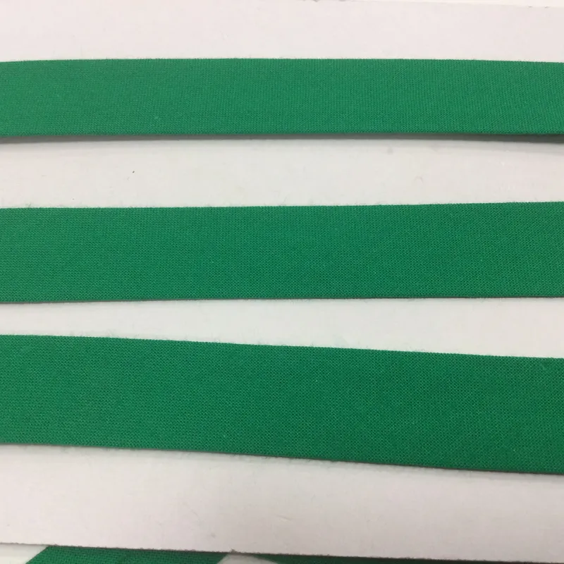 Jednofarebné, Šikmé prúžky, Galantéria - Šikmý prúžok bavlna 20mm vianočná zelená