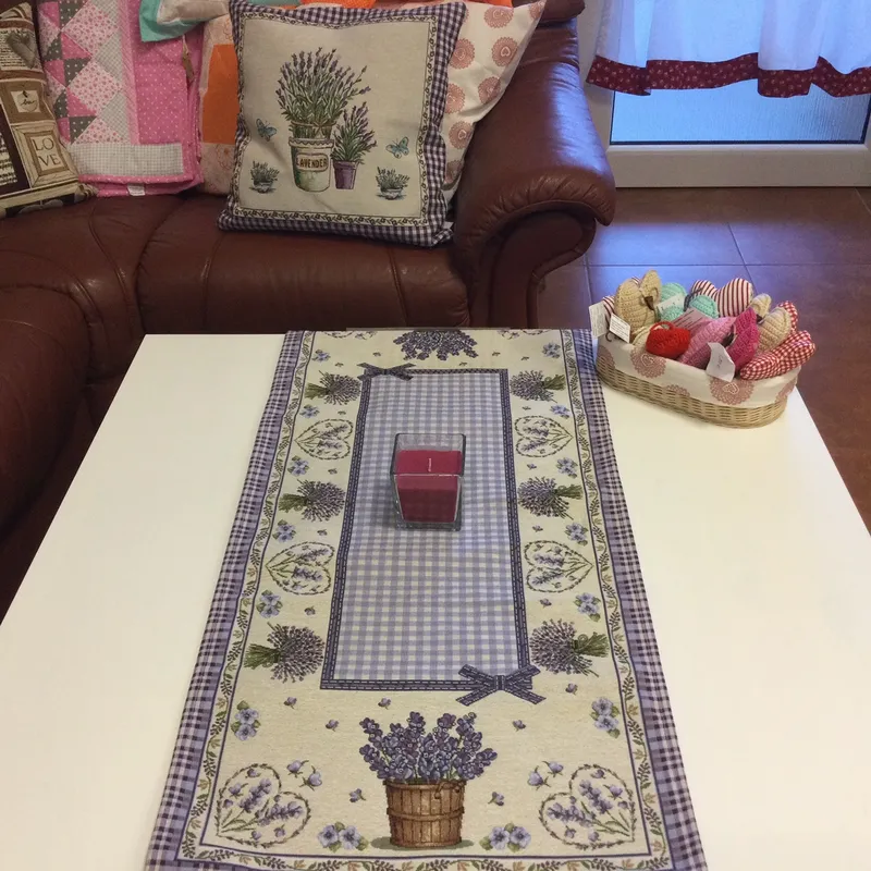 Bytový textil a dekorácie, Dekoračné obrusy, behúne - Gobelínový behúň na stôl levandule 45x100