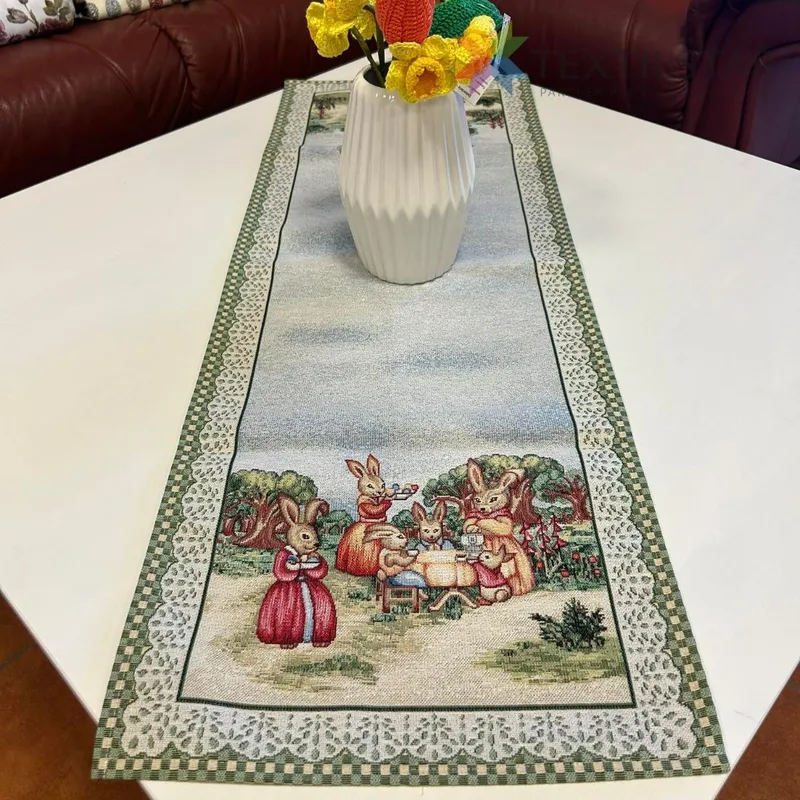 Dekoračné obrusy, behúne, Veľkonočné obrusy, Bytový textil a dekorácie, Obrusy na stoly - Veľkonočná gobelínová štóla na stôl 40x100 - Zajace na lúke