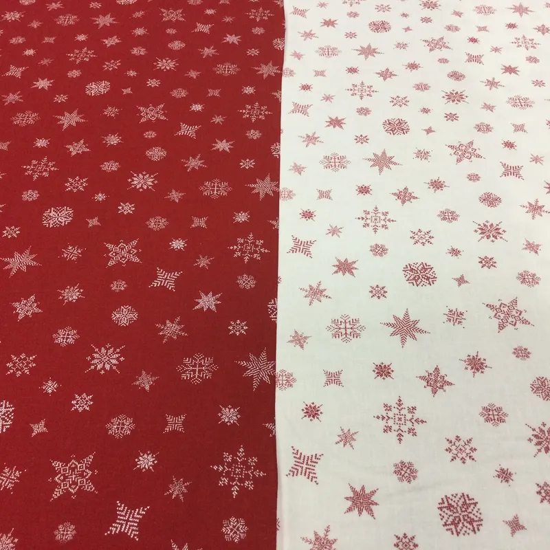 Bavlnené látky, Vianočné látky, Látky metráž - Vianočná bavlnená látka Červené vločky na bielom podklade "vyšívané"