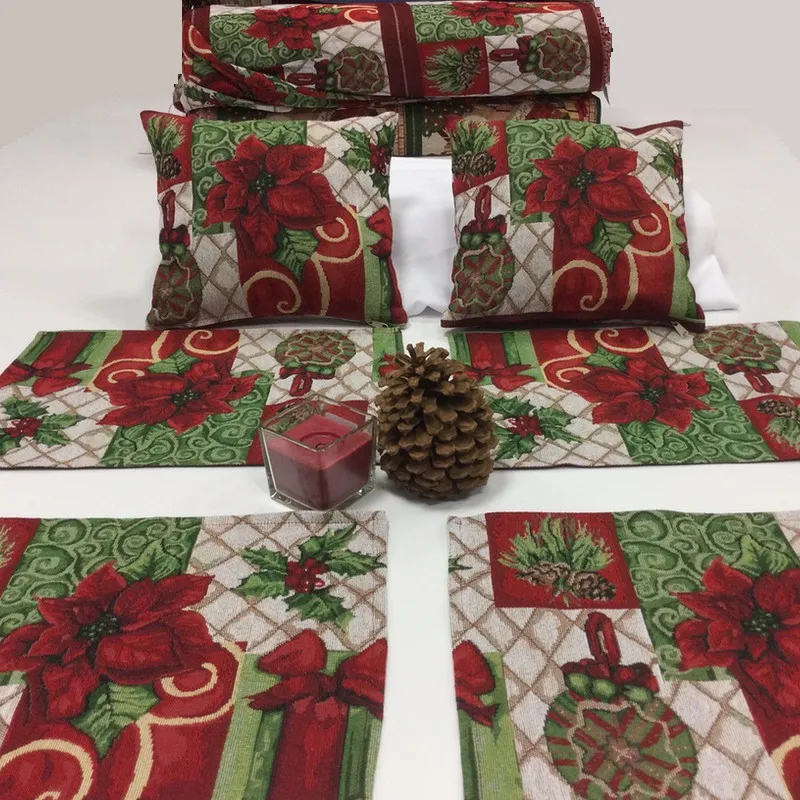 Dekoračné látky, Gobelín, Vianočné látky, Látky metráž - Vianočná ruža a darčeky v pásoch